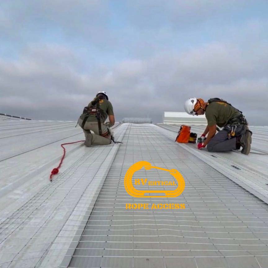 instalacion de proteccion para lucernarios en sevilla y cadiz